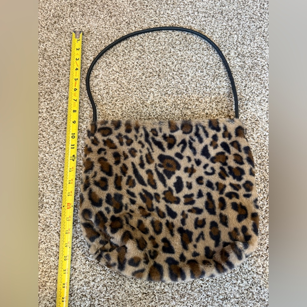 Leopard Print Faux Fur Shoulder Bag Like New - Picture 2 of 5